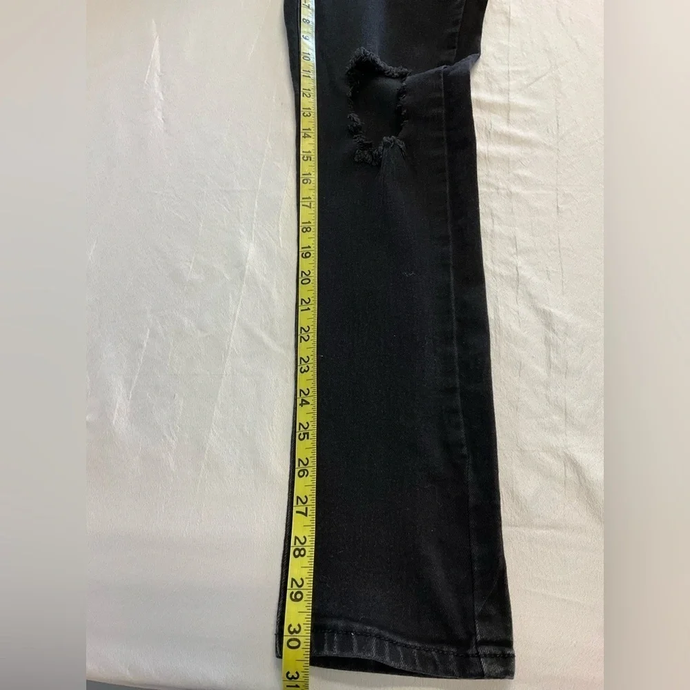 Fashion Nova Women/Junior Black Hole in both Knees Skinny Denim Jeans, sz 13/14